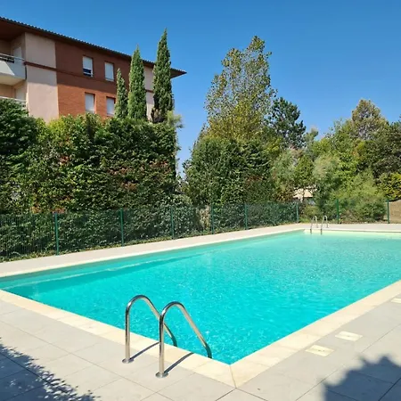 Le Cesar / 2 Pieces Avec Parking Et Piscine アパート
